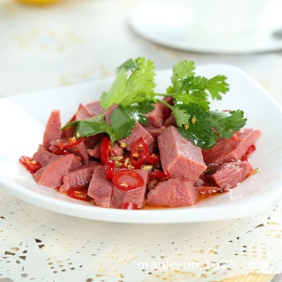 馋三里五香牛肉200g酱香卤味牛肉块切片真空即食轻食沙拉健身代餐