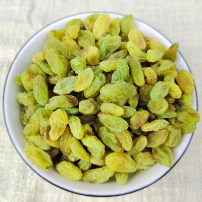 新疆葡萄干 散装批发地摊糕点坚果原料果干蜜饯绿葡萄干